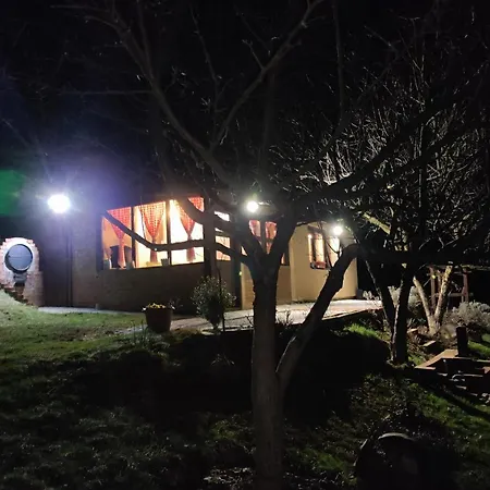 Relax Semesterbostad Visoko